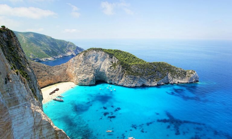 The Ultimate Guide to U.S. Travel Hotspots in 2025